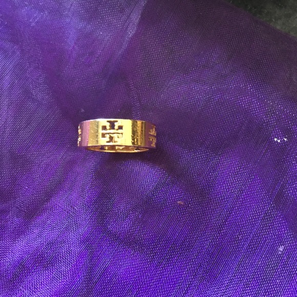 Tory Butch Ring 💍 - Picture 1 of 4